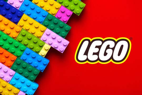 LEGO Bricks from 1958 Still Fit Today: The Ingenious Design Behind a Timeless Toy